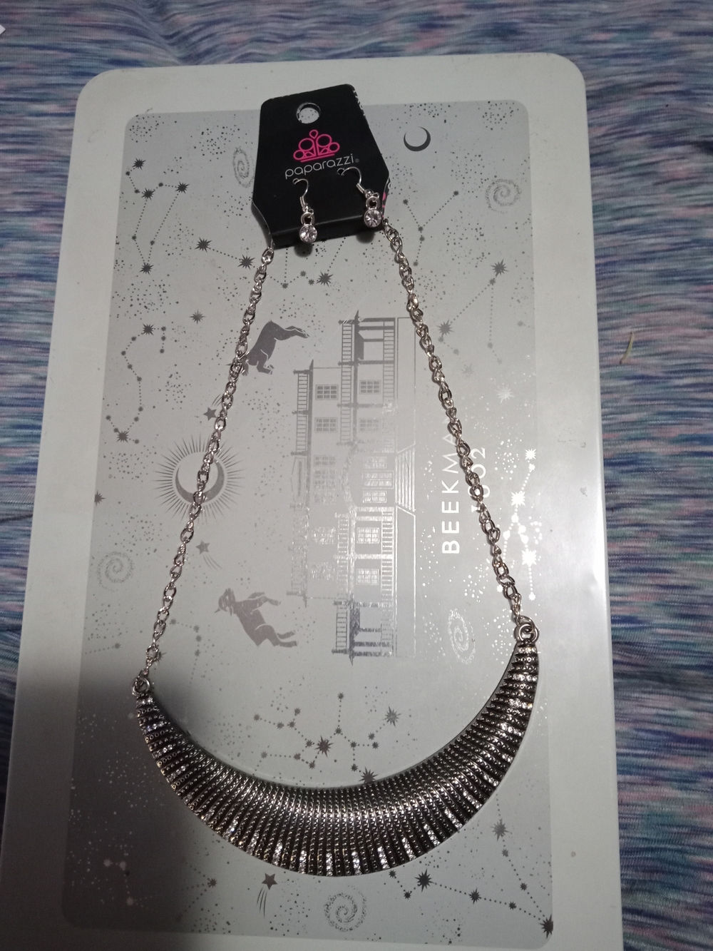 Paparazzi Silver Tone Ribbed Crescent Collar Necklace With Matching Drops